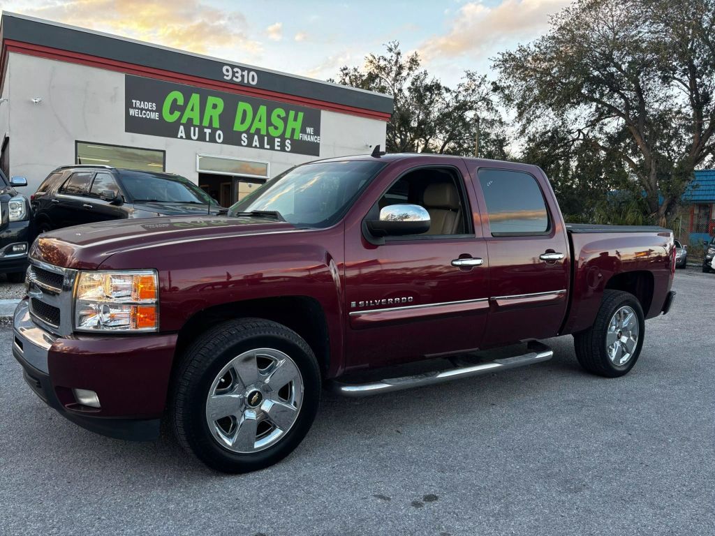 2009 CHEVROLET SILVERADO 1500 CREW CAB PICKUP V8, FLEX FUEL, 5.3 LITER LT PICKUP 4D 5 3/4 FT
