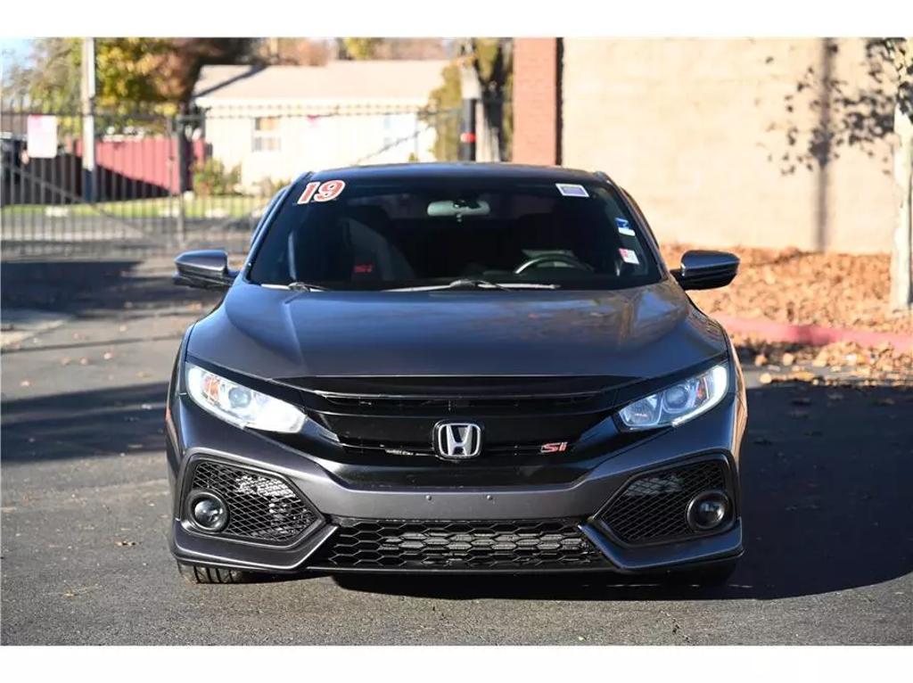 2019 Honda Civic Si photo 2