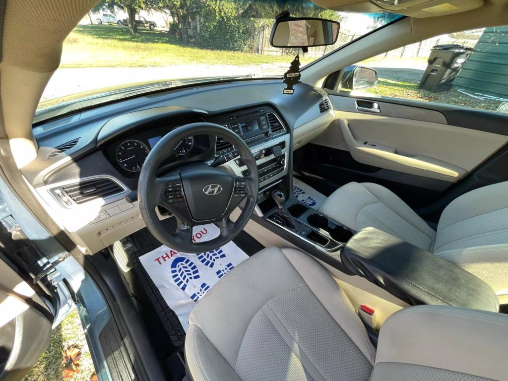 2015 Hyundai Sonata SE photo 10