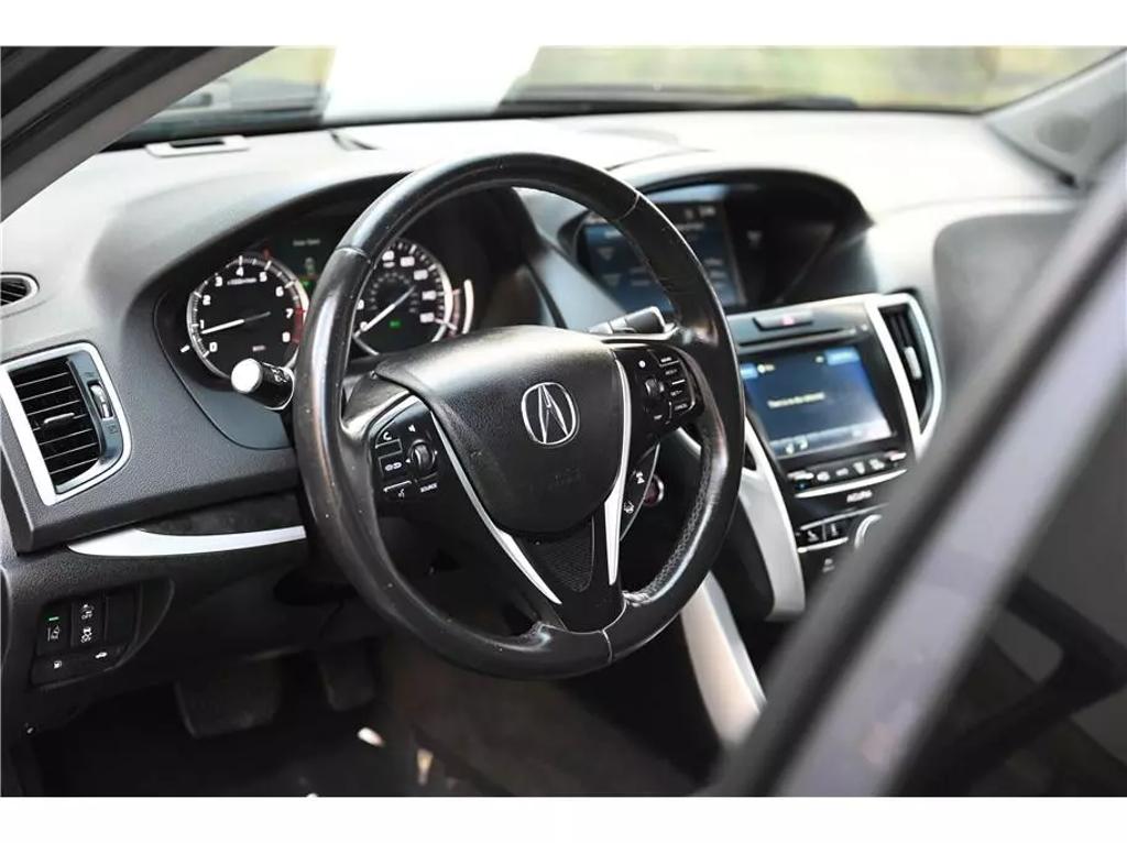 2018 Acura TLX Base photo 23