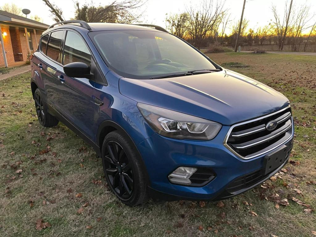 Ford Escape's photo