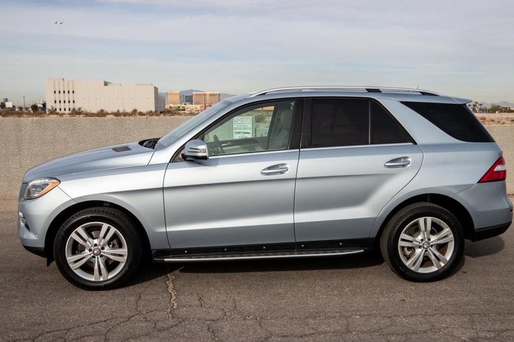 2014 Mercedes-Benz M-Class ML350 photo 2