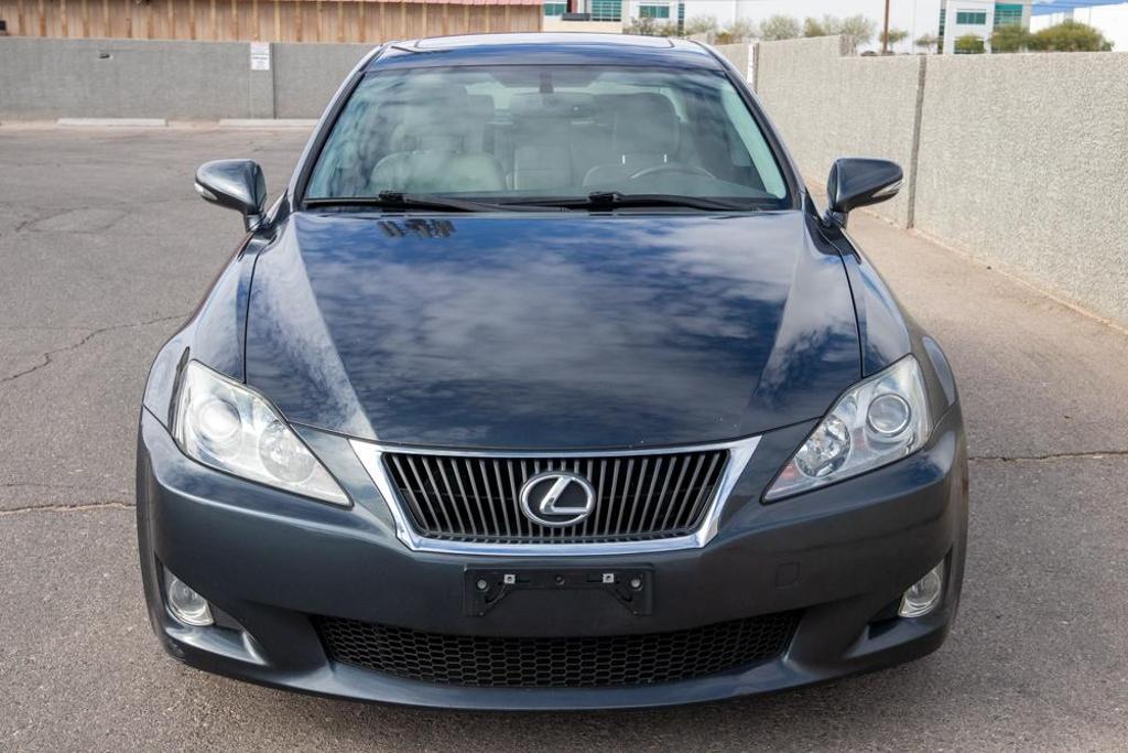 2010 Lexus IS 250 photo 8