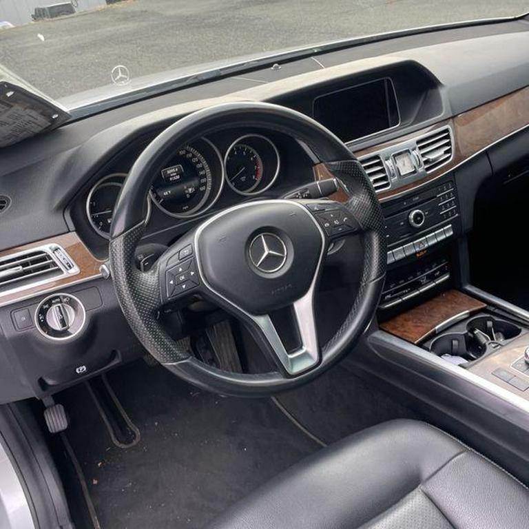 2016 Mercedes-Benz E-Class null photo 15