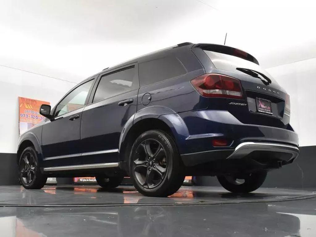 2020 Dodge Journey Crossroad photo 12