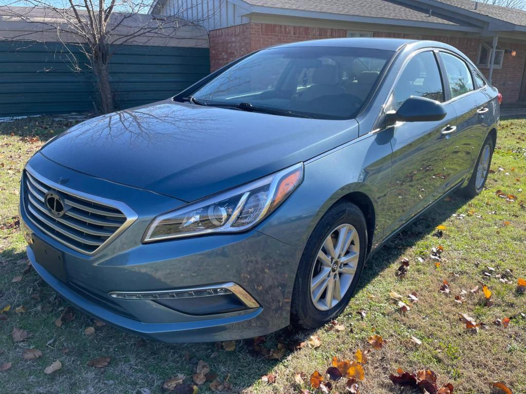 2015 Hyundai Sonata SE photo 3