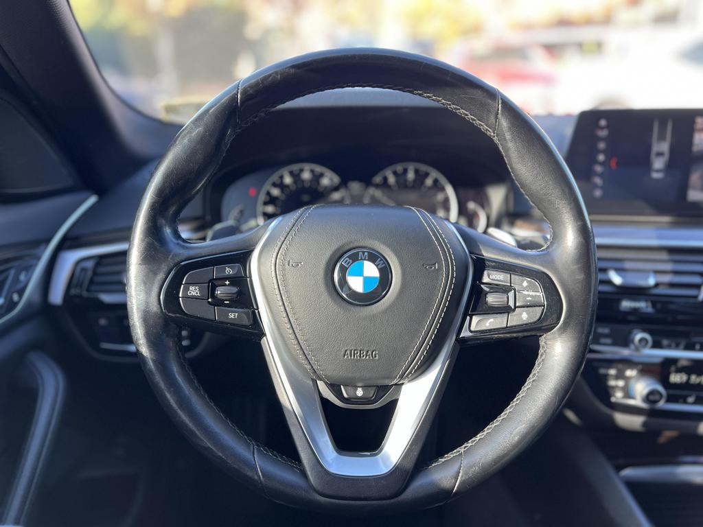 2018 BMW 5 Series 530i photo 23