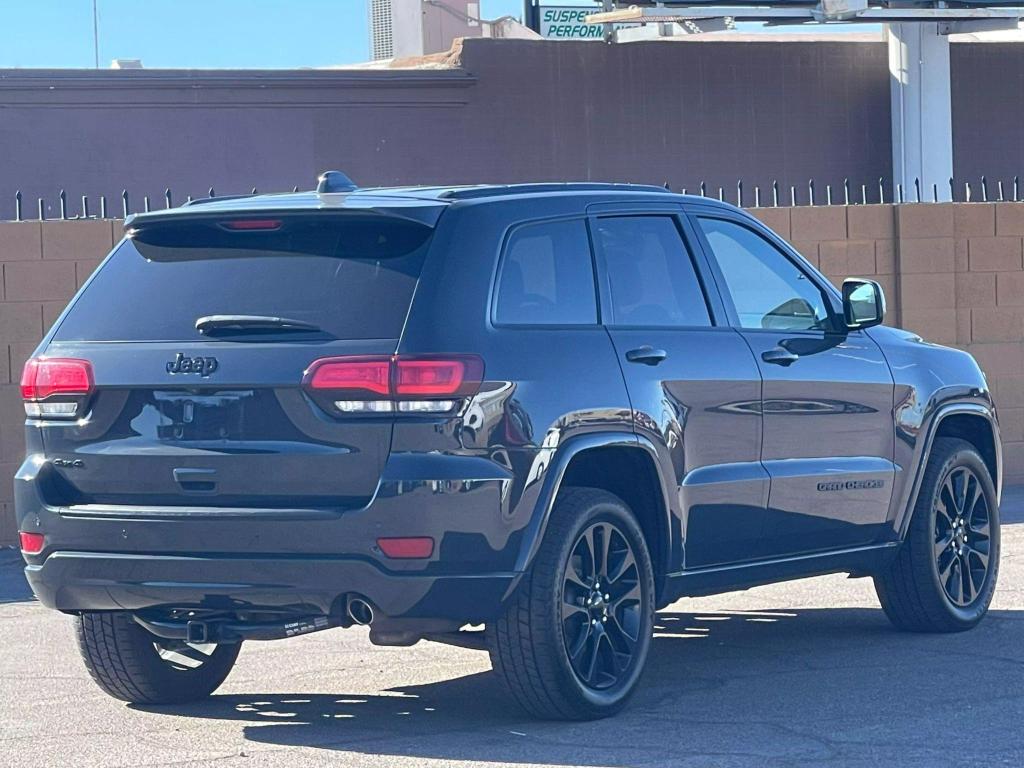 2018 Jeep Grand Cherokee Altitude photo 9