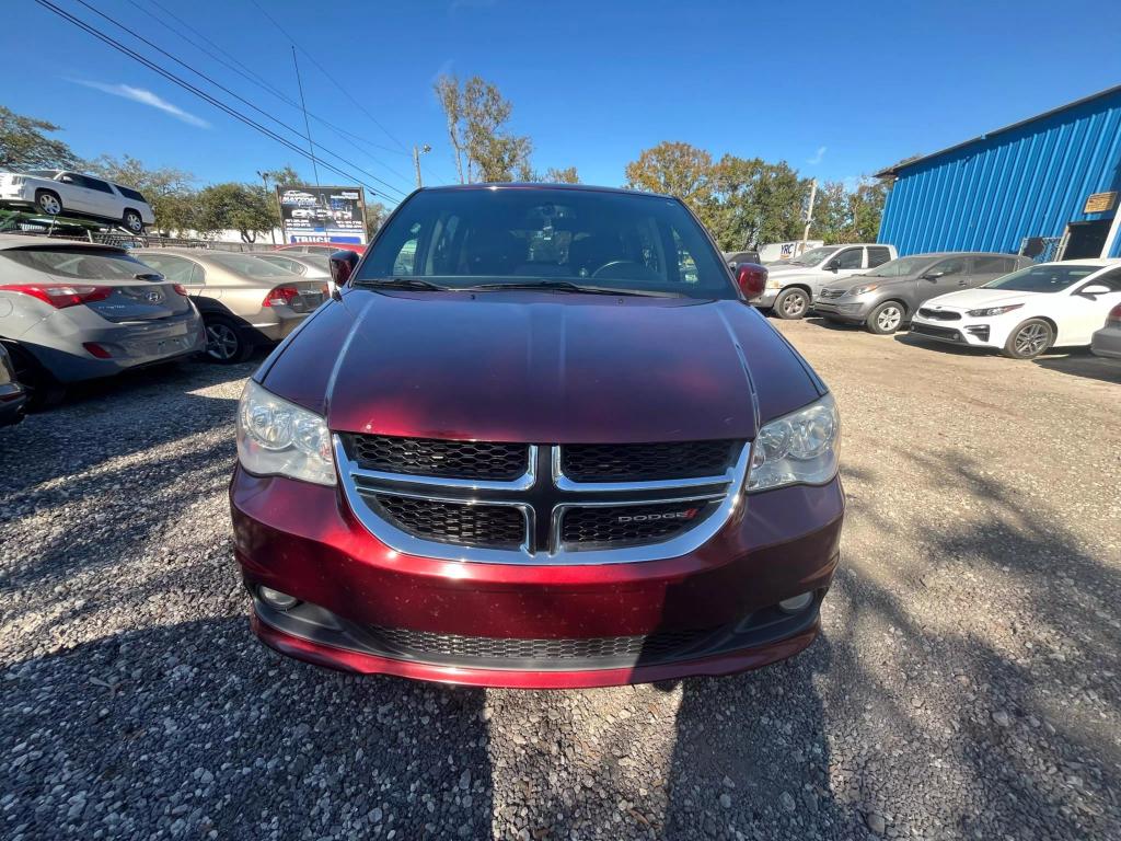 2017 Dodge Grand Caravan SXT photo 3