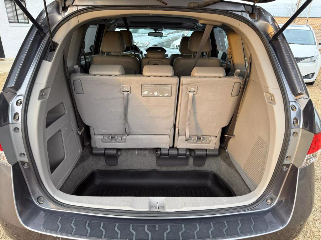 2014 Honda Odyssey EX-L photo 19