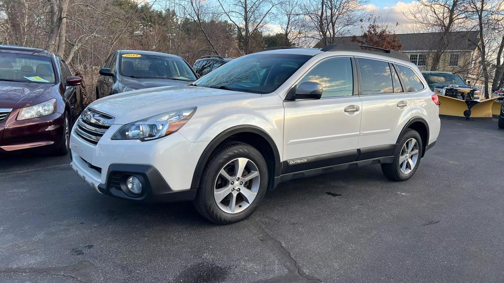 Subaru Outback's photo