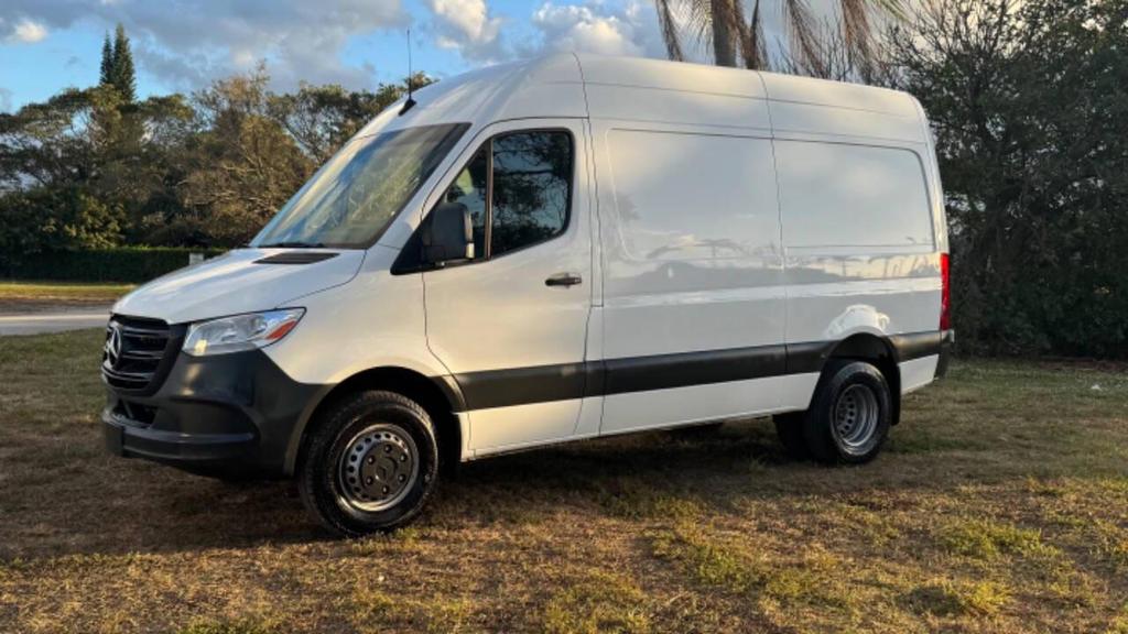 Used 2021 Mercedes-Benz Sprinter Cargo Van Base with VIN W1Y5EBHY2MT076431 for sale in West Palm Beach, FL