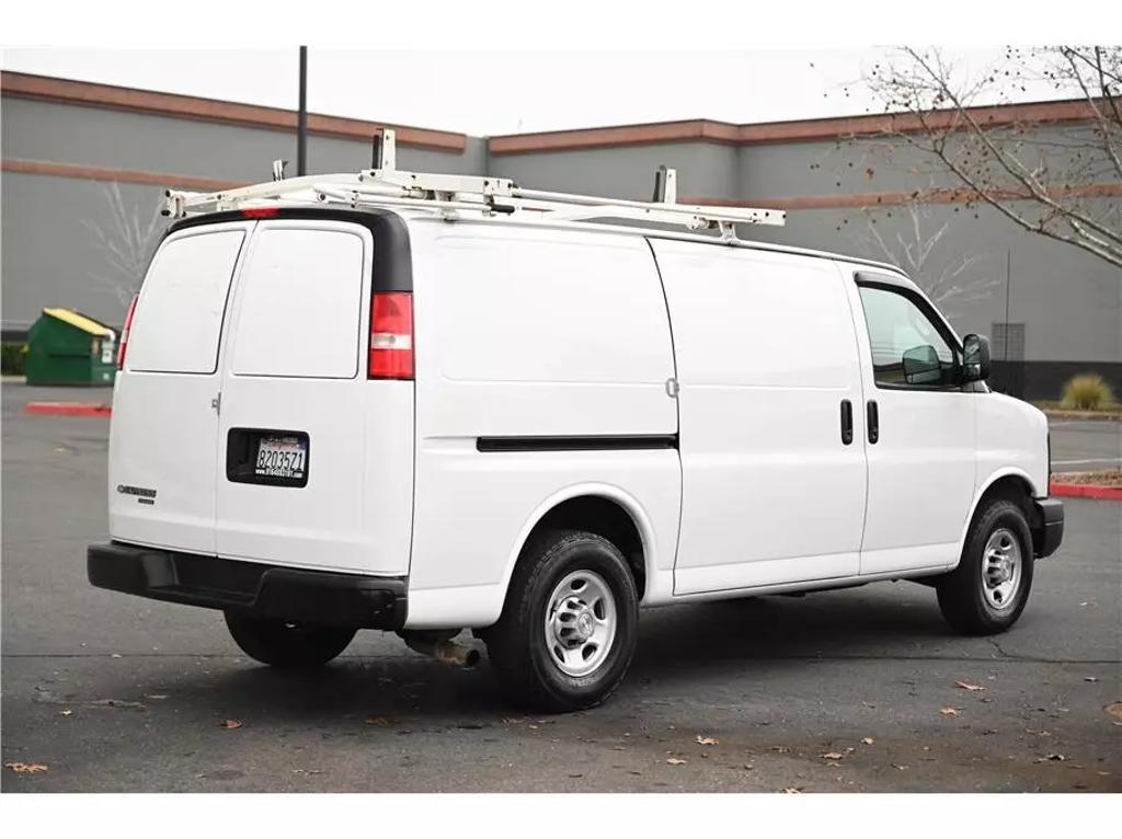 2016 Chevrolet Express Cargo Work Van photo 7