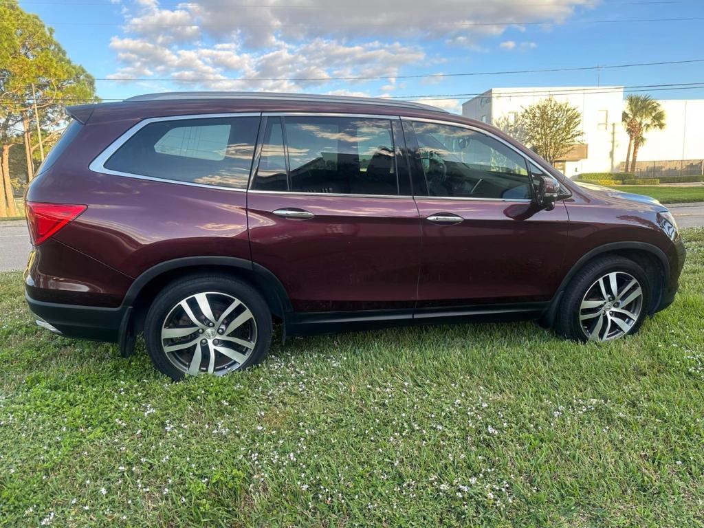 2016 Honda Pilot Touring photo 7