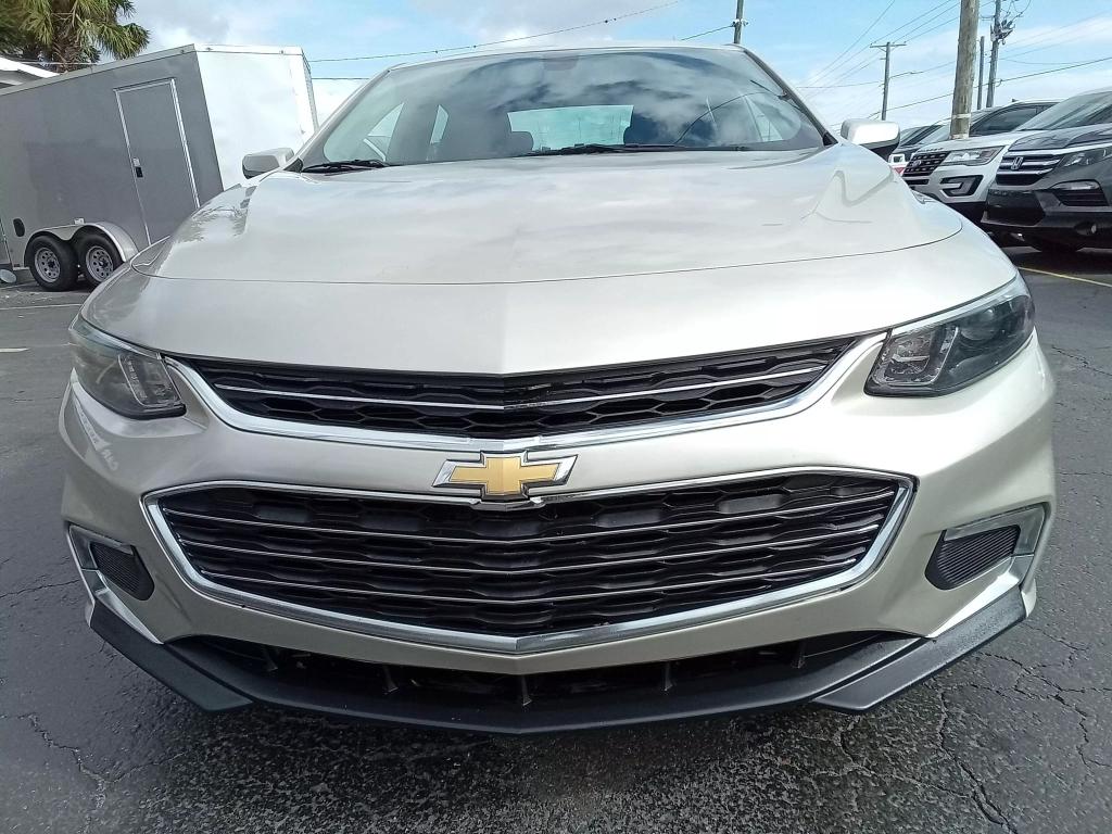 2016 Chevrolet Malibu 1LT photo 3