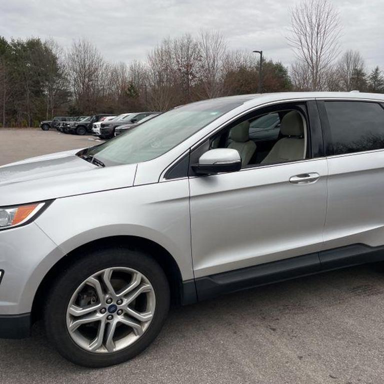 2018 Ford Edge Titanium photo 4