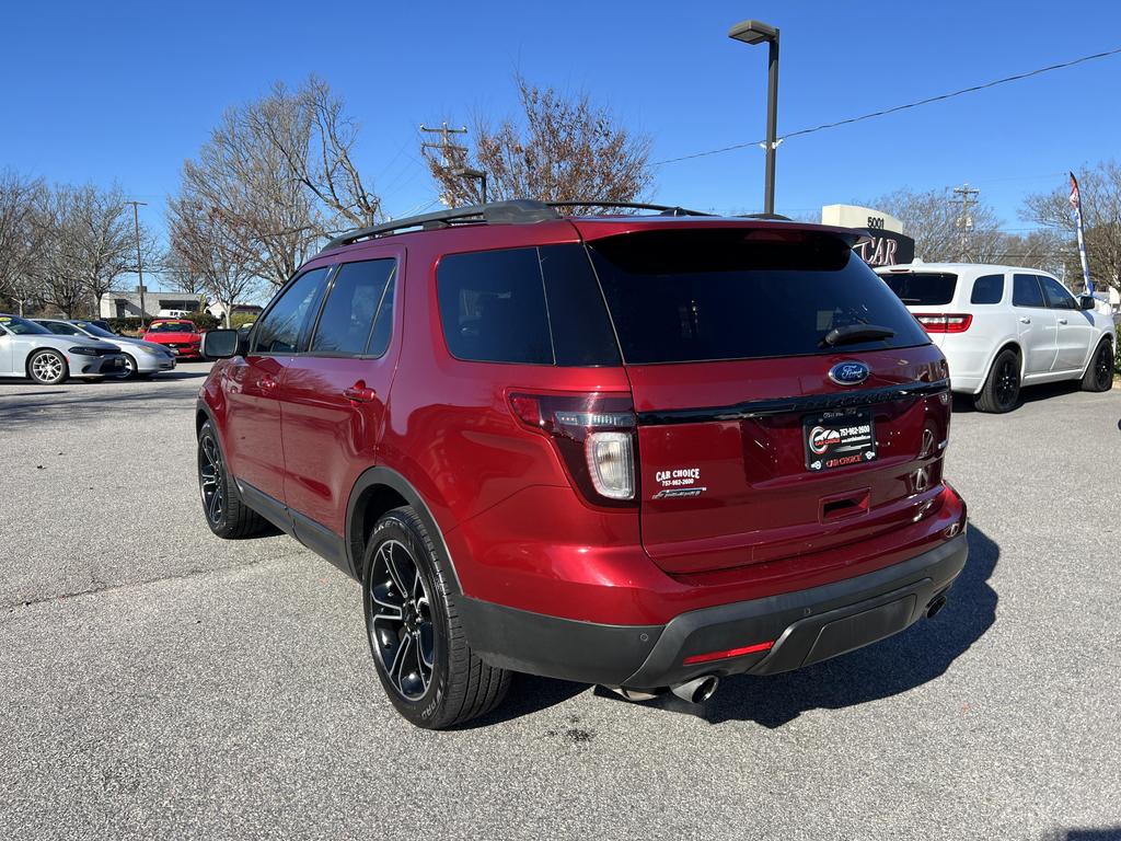 2015 Ford Explorer Sport photo 9