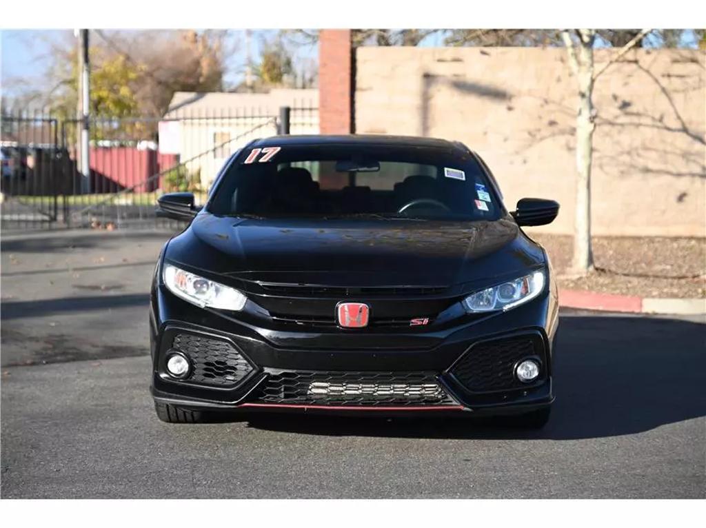 2017 Honda Civic Si photo 2