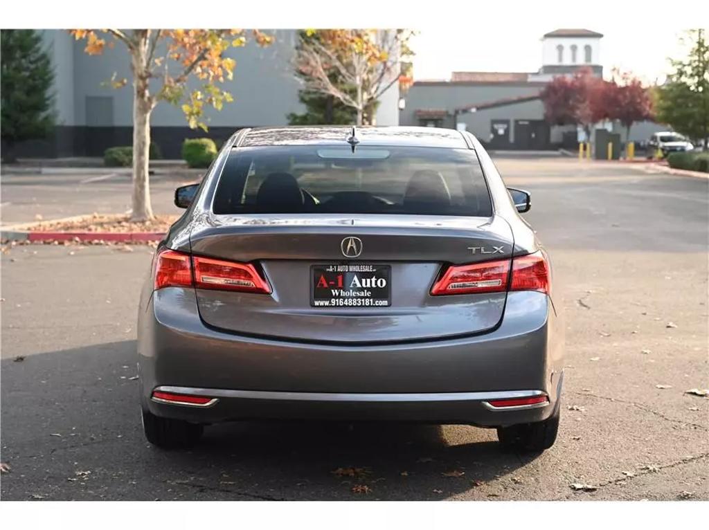 2018 Acura TLX Base photo 6