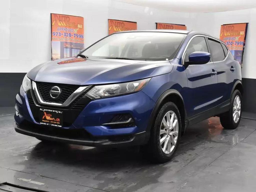 Nissan Rogue Sport's photo