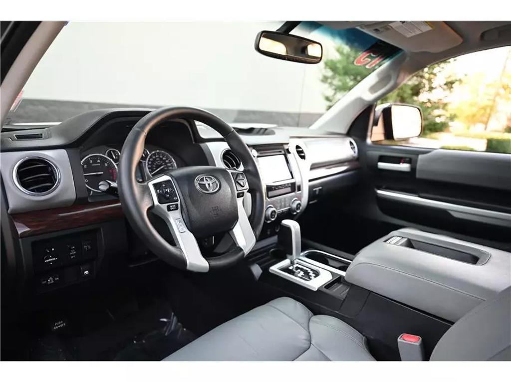 2015 Toyota Tundra Limited photo 21