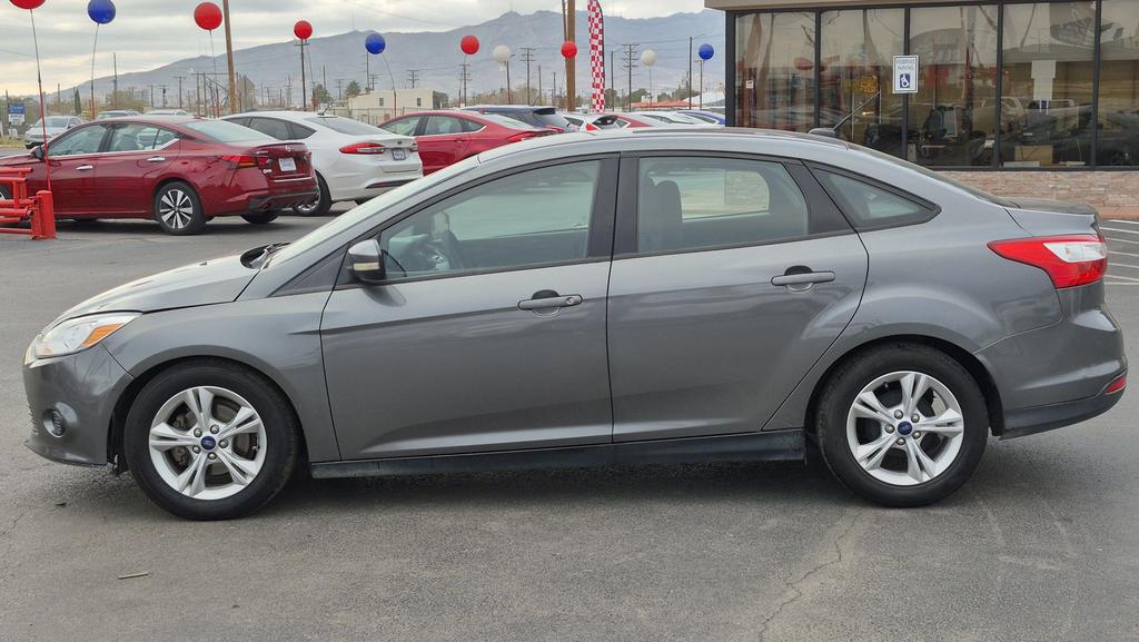 2014 Ford Focus SE photo 3