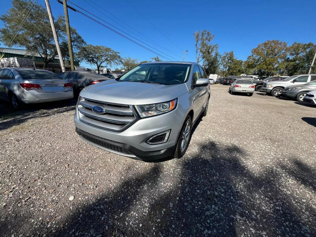 2017 Ford Edge Titanium photo 2