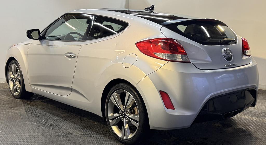 2017 Hyundai Veloster Value Edition photo 7