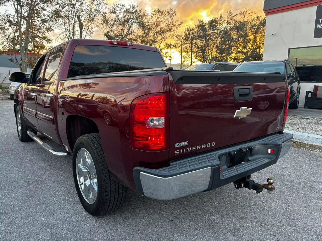 2009 CHEVROLET SILVERADO 1500 CREW CAB PICKUP V8, FLEX FUEL, 5.3 LITER LT PICKUP 4D 5 3/4 FT