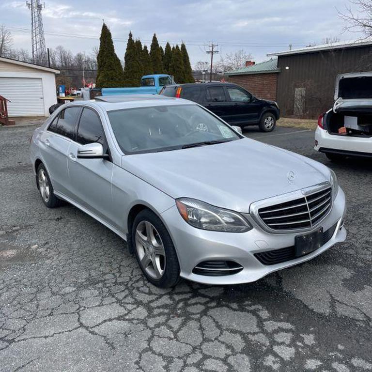 2016 Mercedes-Benz E-Class null photo 4