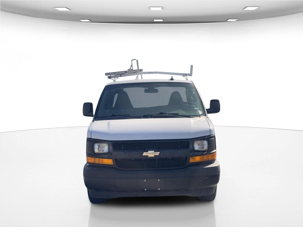 2017 Chevrolet Express Cargo Work Van photo 2