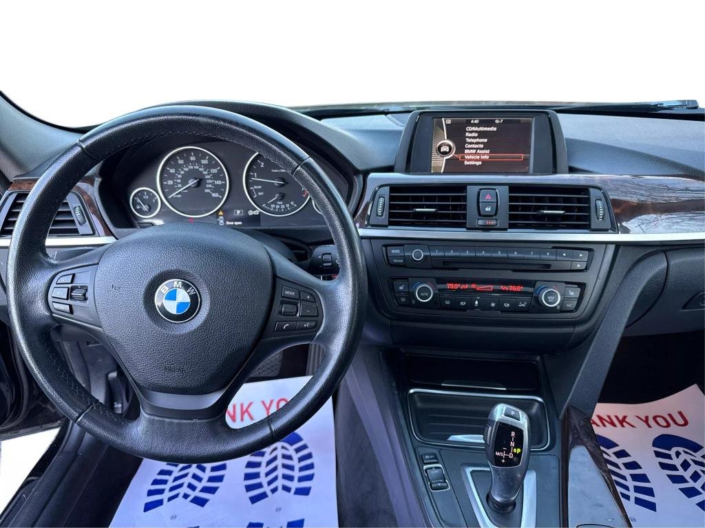 2013 BMW 3 Series 328i photo 24