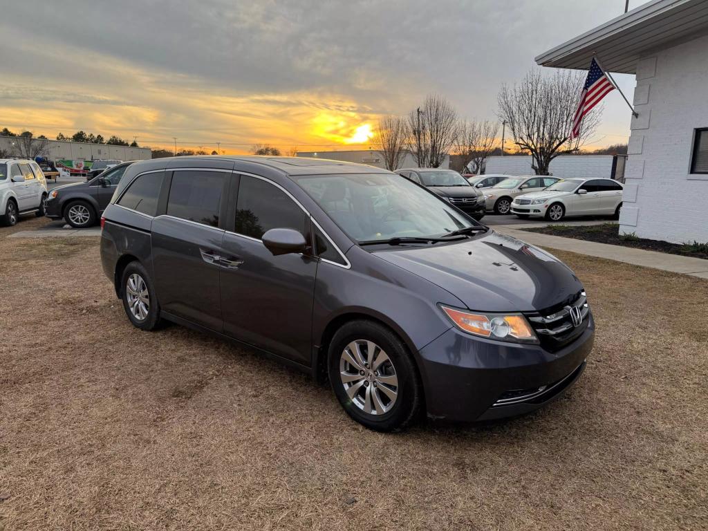 2014 Honda Odyssey EX-L photo 3