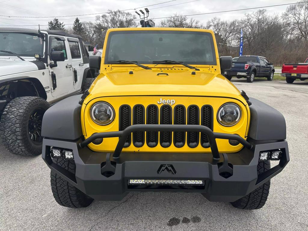 2008 Jeep Wrangler Unlimited X photo 2