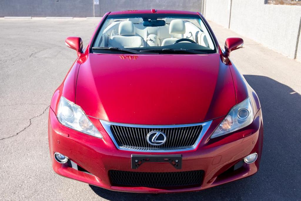 2010 Lexus IS 350 photo 19