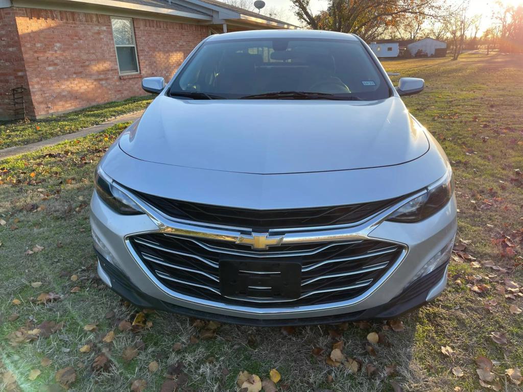 2020 Chevrolet Malibu 1LT photo 2