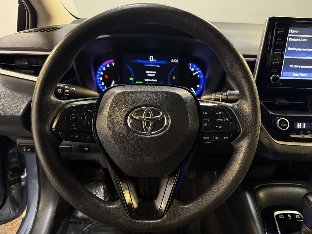 2021 Toyota Corolla LE photo 15