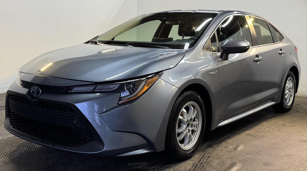 2021 Toyota Corolla LE photo 2