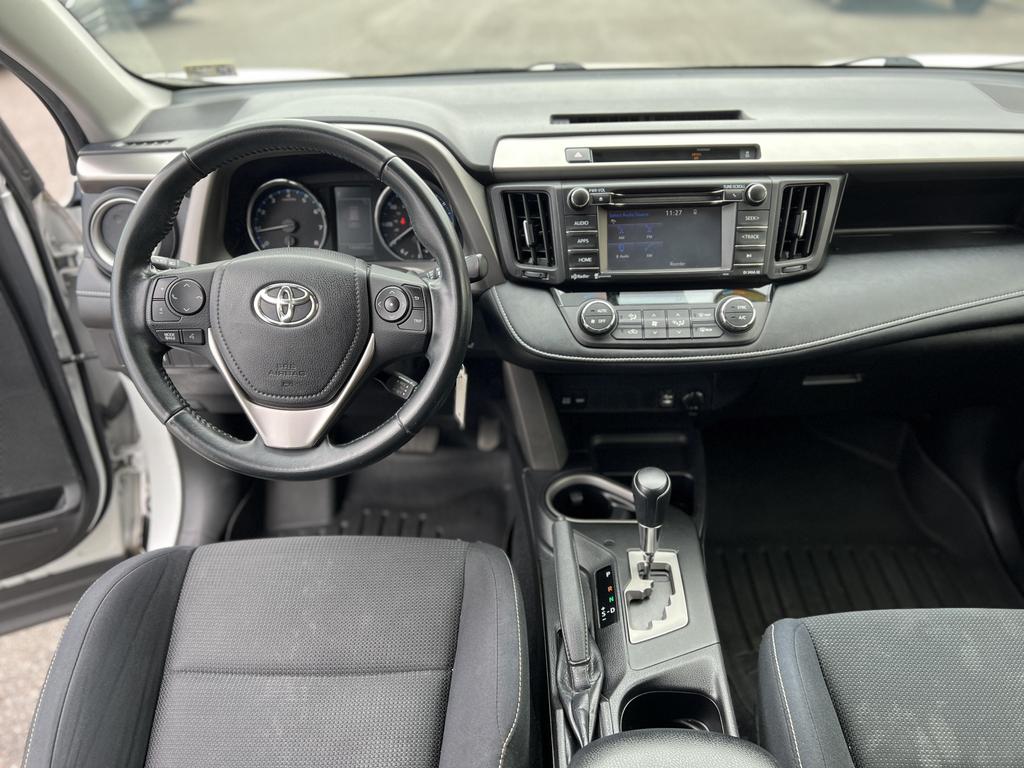 2016 Toyota RAV4 XLE photo 20