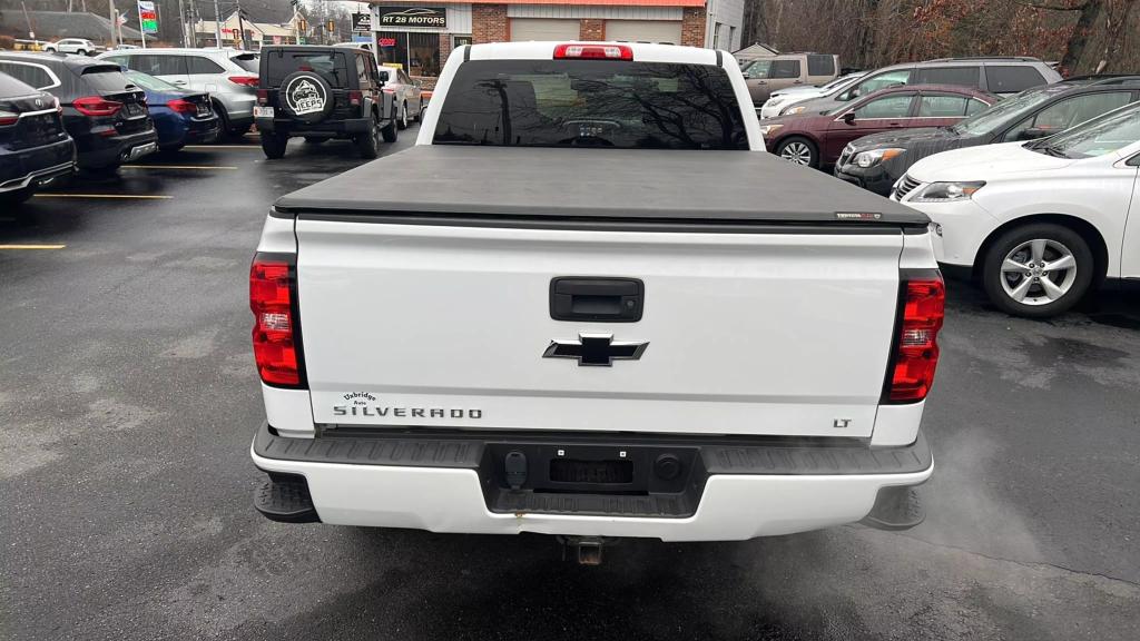 2016 Chevrolet Silverado 1500 LT photo 4