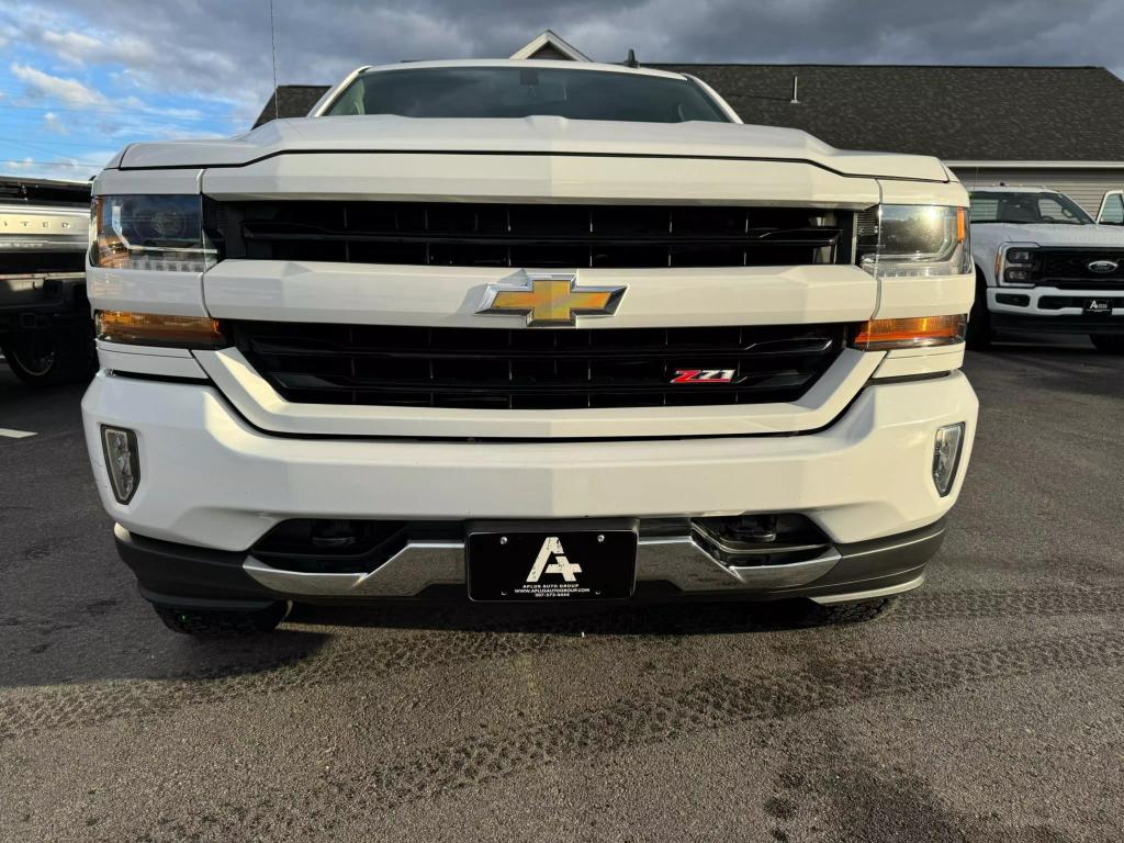 2018 Chevrolet Silverado 1500 LT photo 12