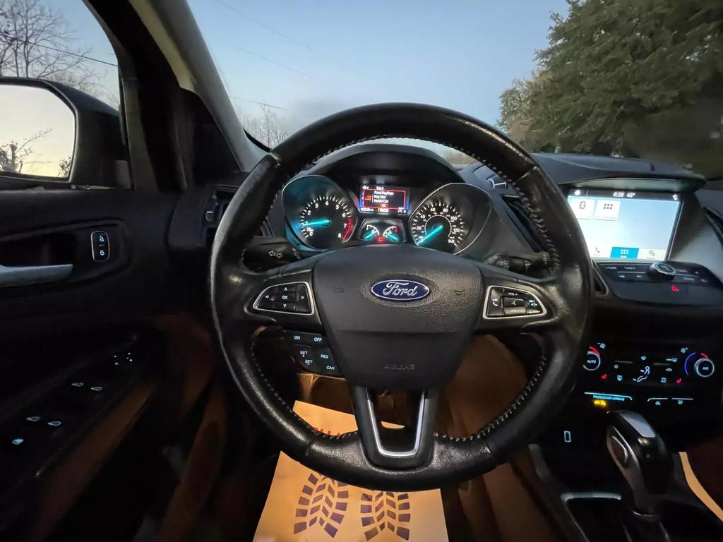 2019 Ford Escape SE photo 15