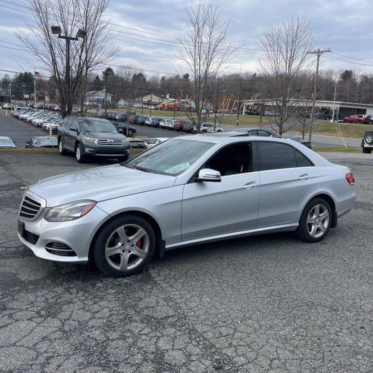 2016 Mercedes-Benz E-Class null photo 16