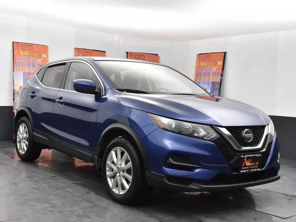 2021 Nissan Rogue Sport S photo 2