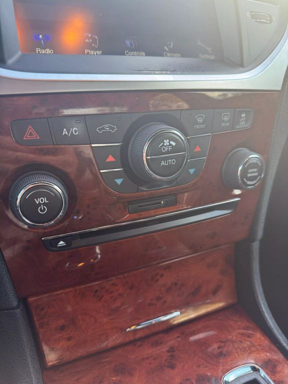 2012 CHRYSLER 300 SEDAN V6, 3.6 LITER 300 SEDAN 4D