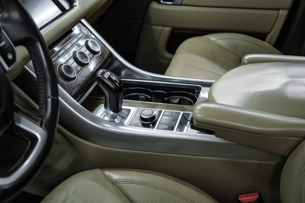2015 LAND ROVER RANGE ROVER SPORT SUV V6, SUPERCHARGED, 3.0L HSE SPORT UTILITY 4D