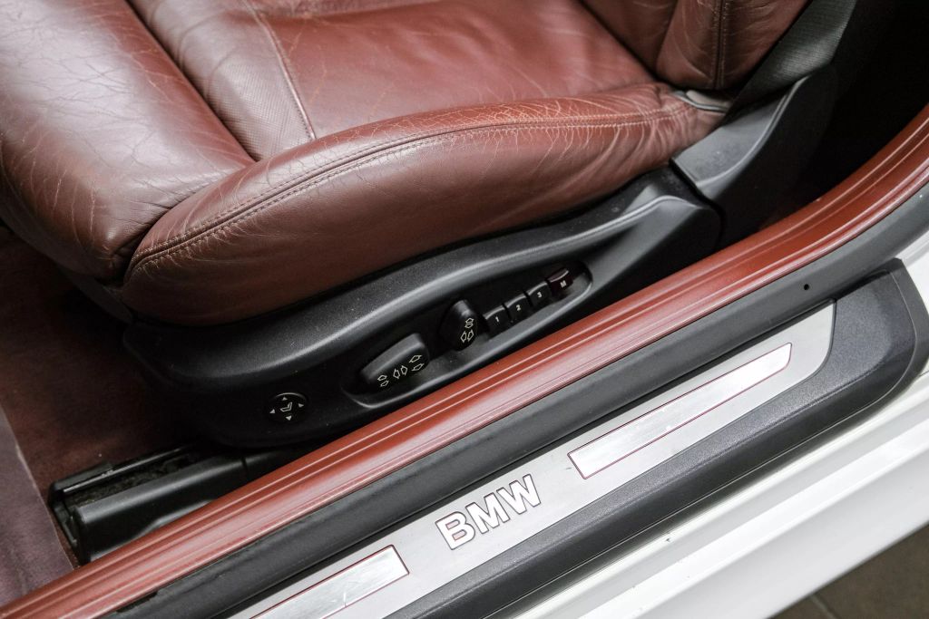 2008 BMW 6 SERIES CONVERTIBLE V8, 4.8 LITER 650I CONVERTIBLE 2D