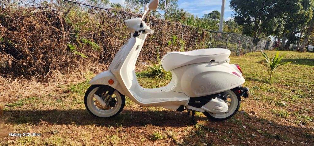 2023 Vespa Sprint - Image 1 2023 Vespa Sprint - Image 1