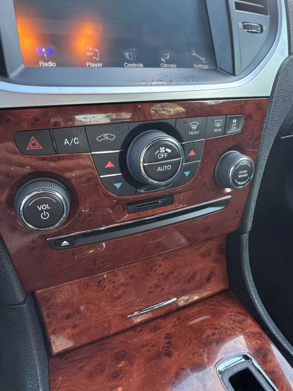 2012 CHRYSLER 300 SEDAN V6, 3.6 LITER 300 SEDAN 4D
