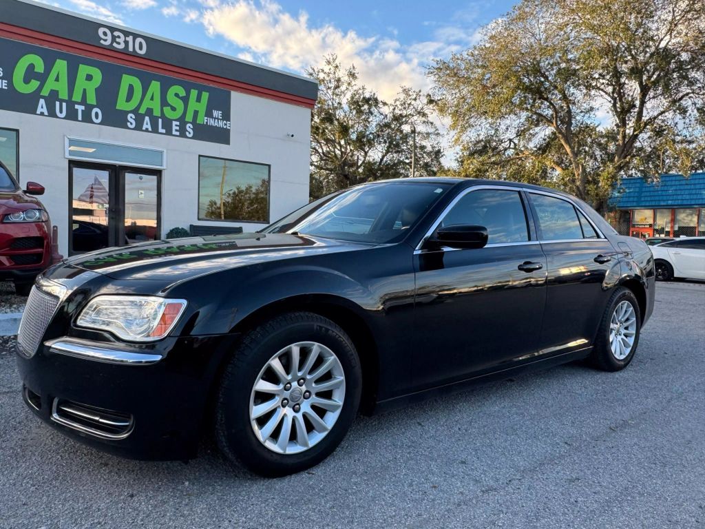2012 CHRYSLER 300 SEDAN V6, 3.6 LITER 300 SEDAN 4D